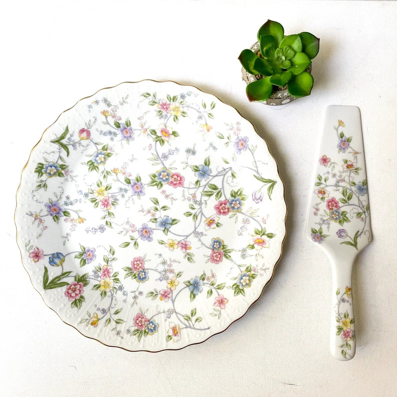 Floral serving platter, Corona by Andrea Sadek, Floral Chintz